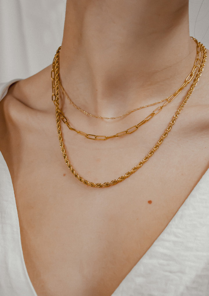 Collier Chaîne Torsadée Fine en Or