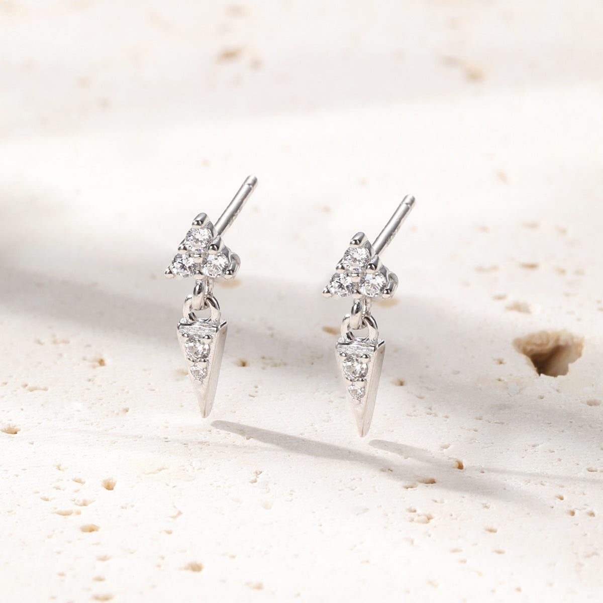 Boucles d’Oreille Trinity et Pointe Sterling Argent