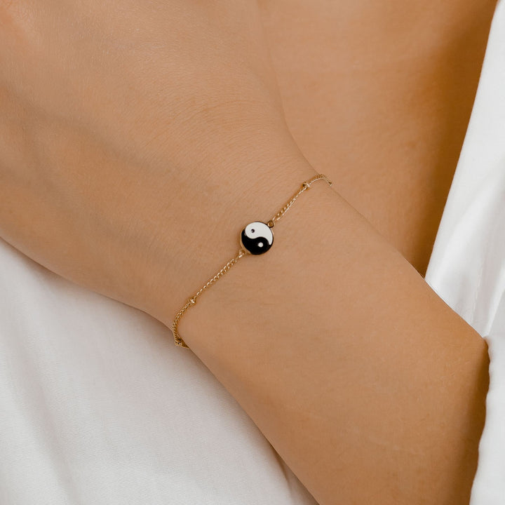 Yin Yang Bead Chain Bracelet Gold