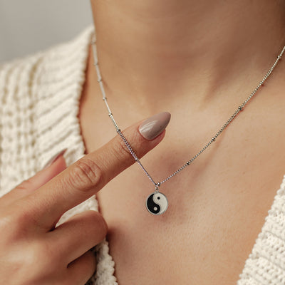 Collar Cadenas Bolas Yin Yang en Plata