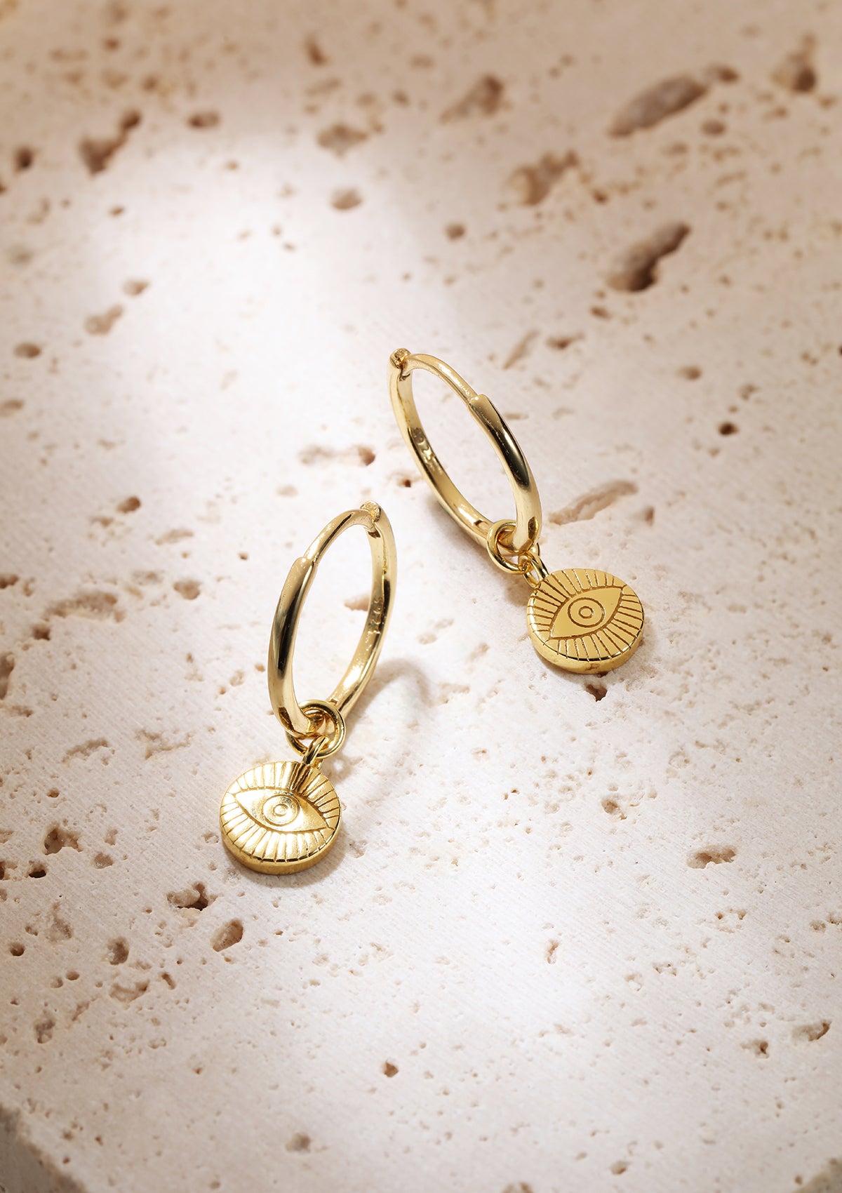 Pendientes Aro Charm Evil Eye Plata de Ley 925 en Oro