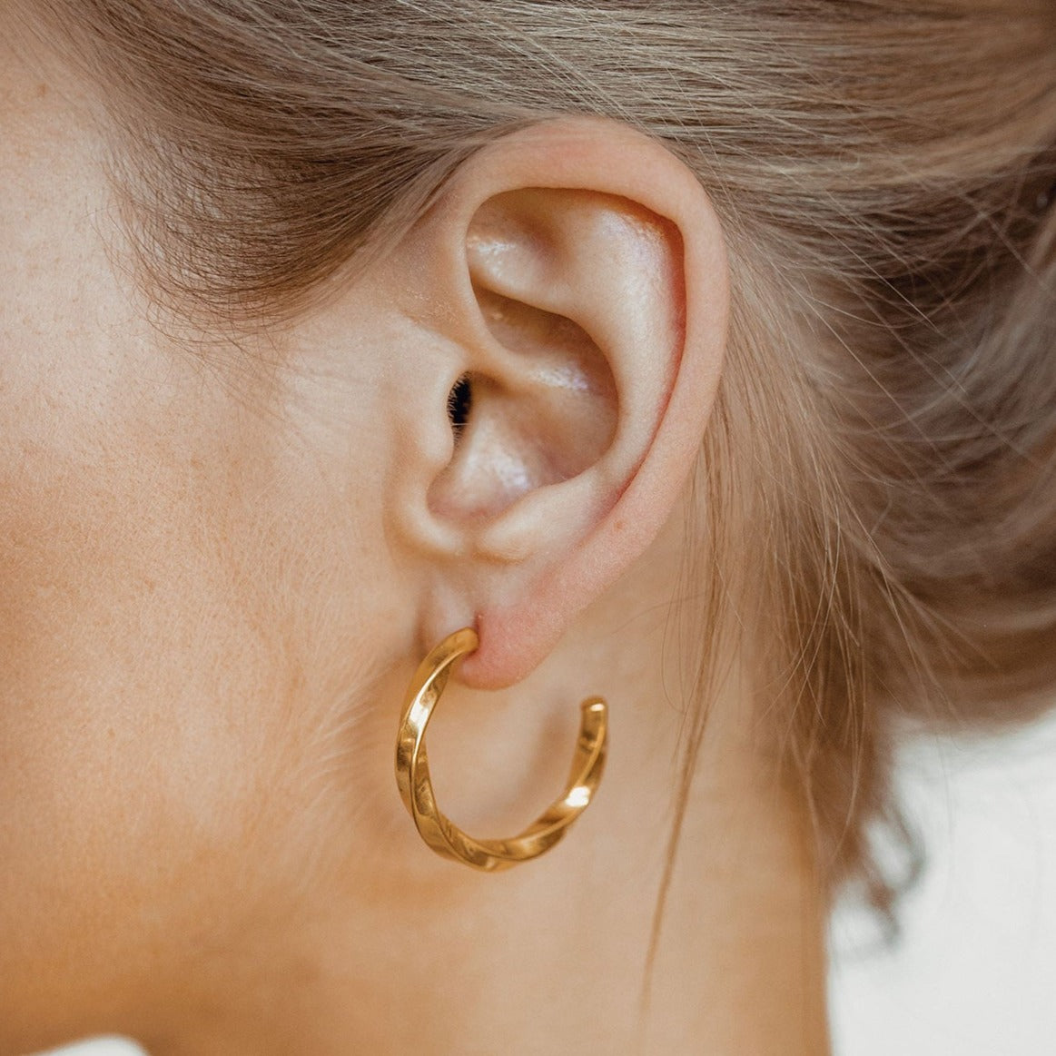 Square Twist Hoop Earrings Gold