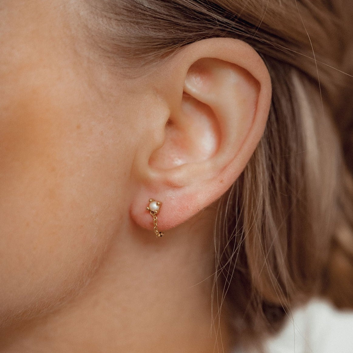 Gold Plated String Beans Pearl Long Stud Earrings main image 1