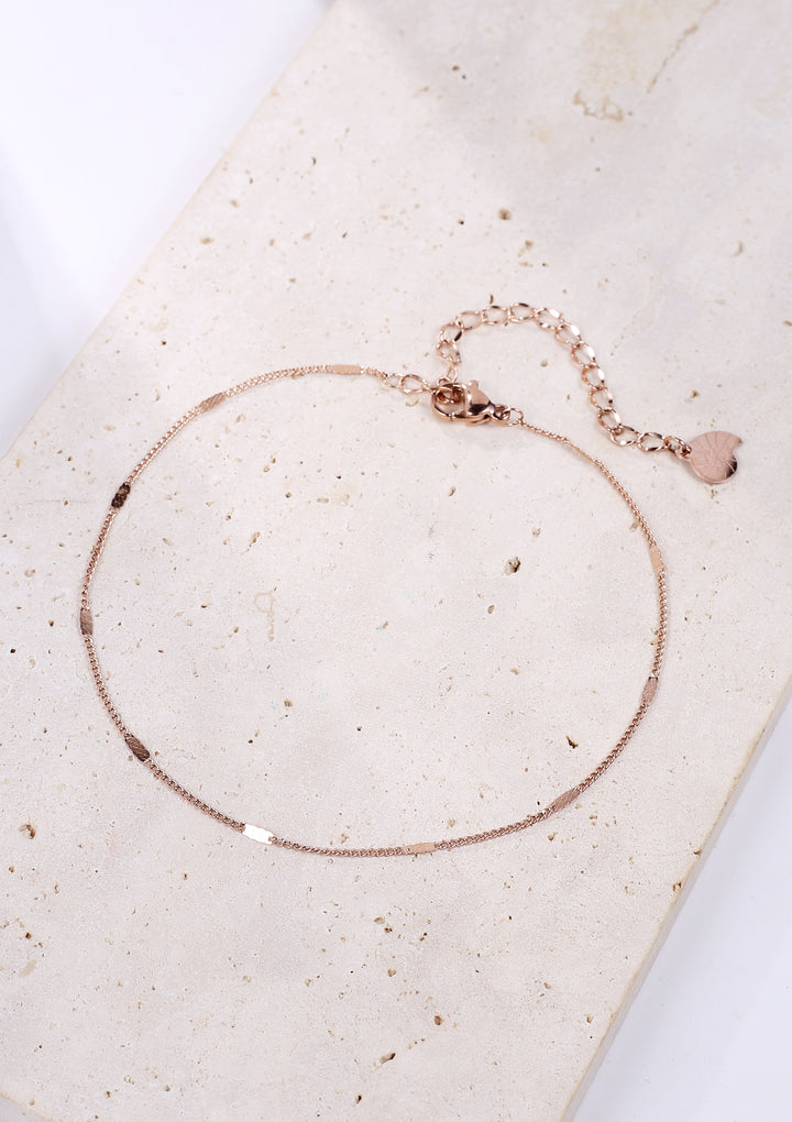 Abgeflachte Fußkette im Panzerkette-Design in Roségold