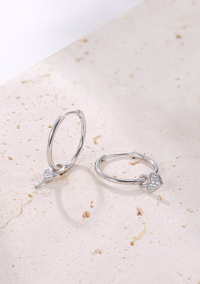 Pendientes Aro Charm Corazón y Llave Plata de Ley 925