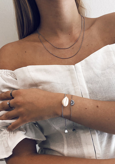 Lotus Armband in Silberfarbe