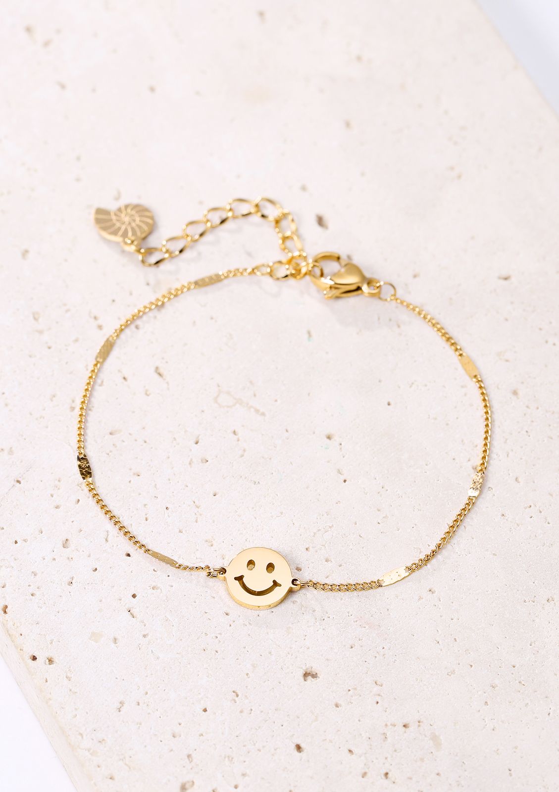 Smiley Gesicht Anhänger Armband in Gold